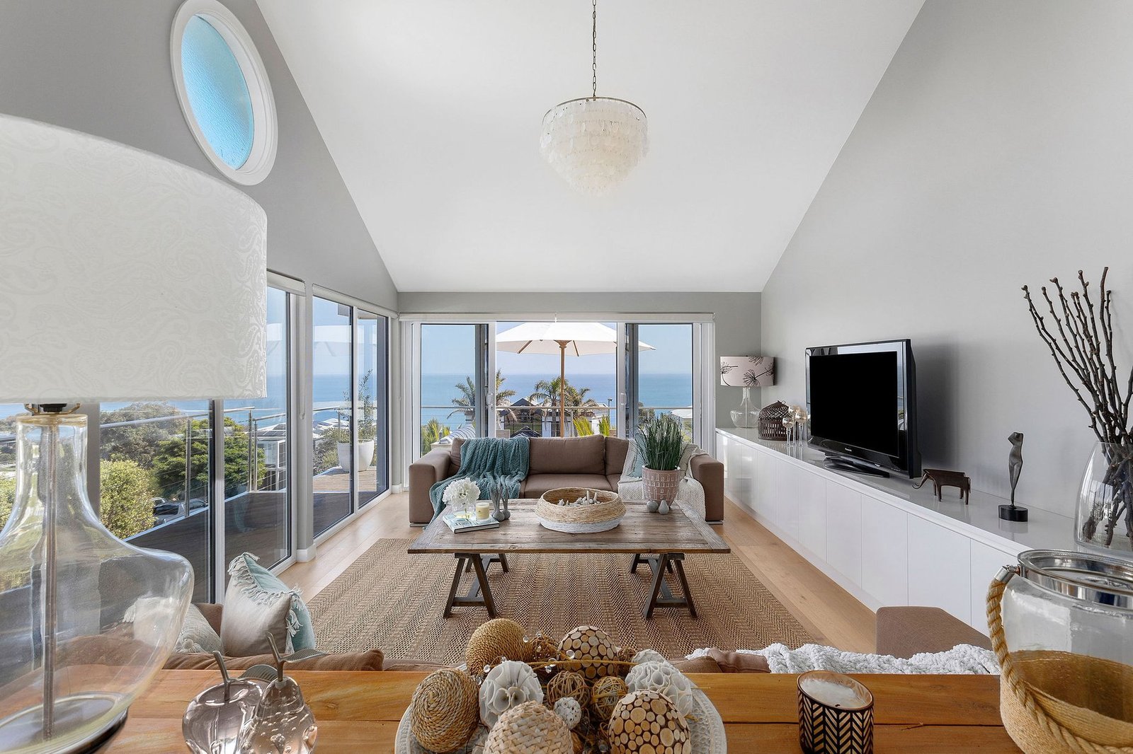 Sunsets House in Mount Martha, Victoria, Australia