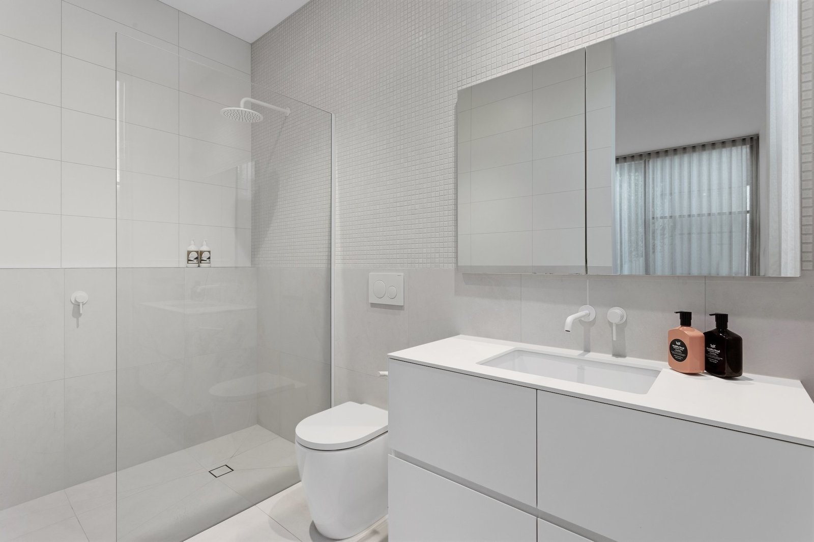 Luxury Coastal Living House in Mount Martha, Victoria, Australia