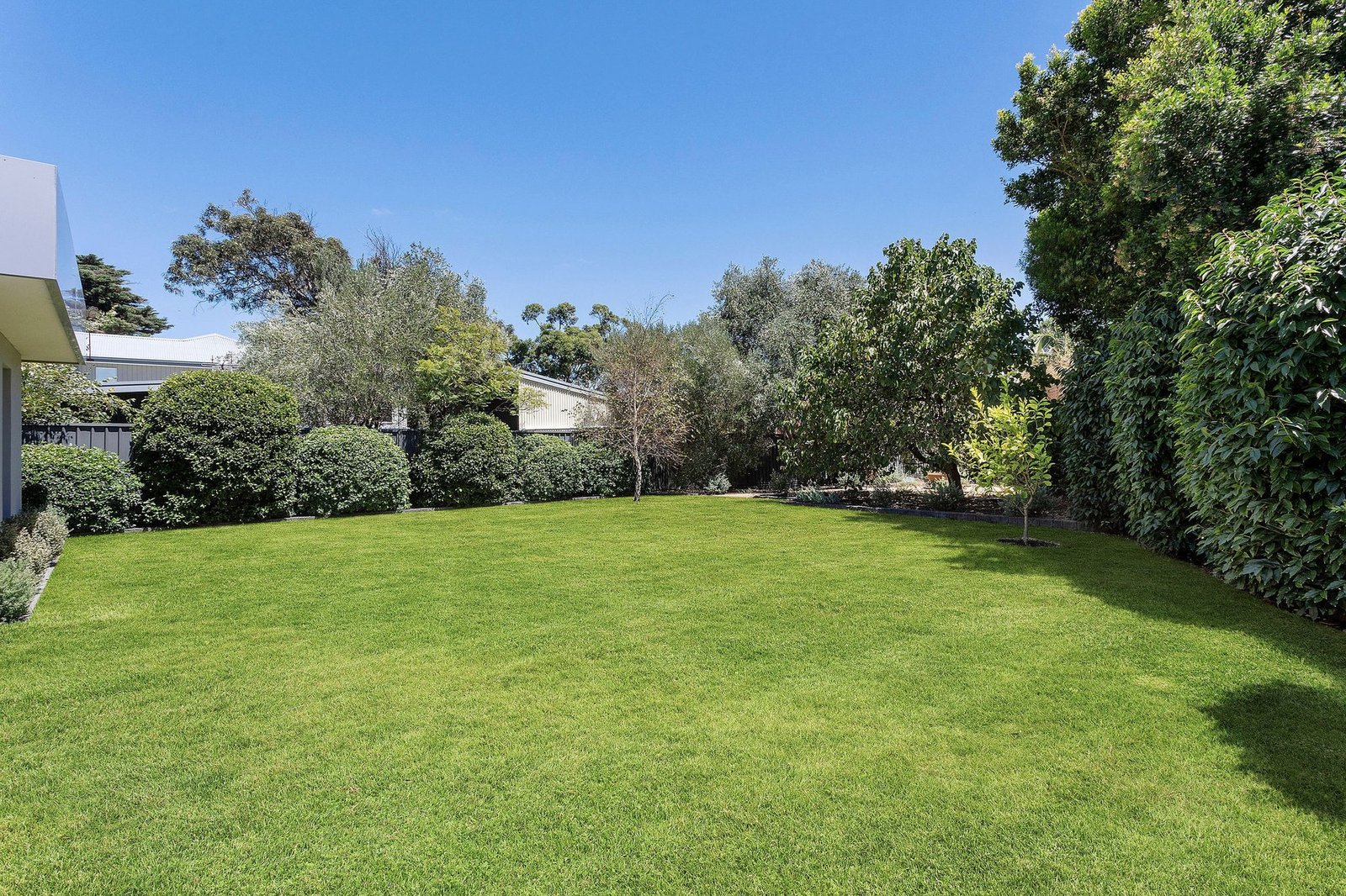 Architectural Brilliance Meets Beachside Bliss House in Mount Martha, Victoria, Australia