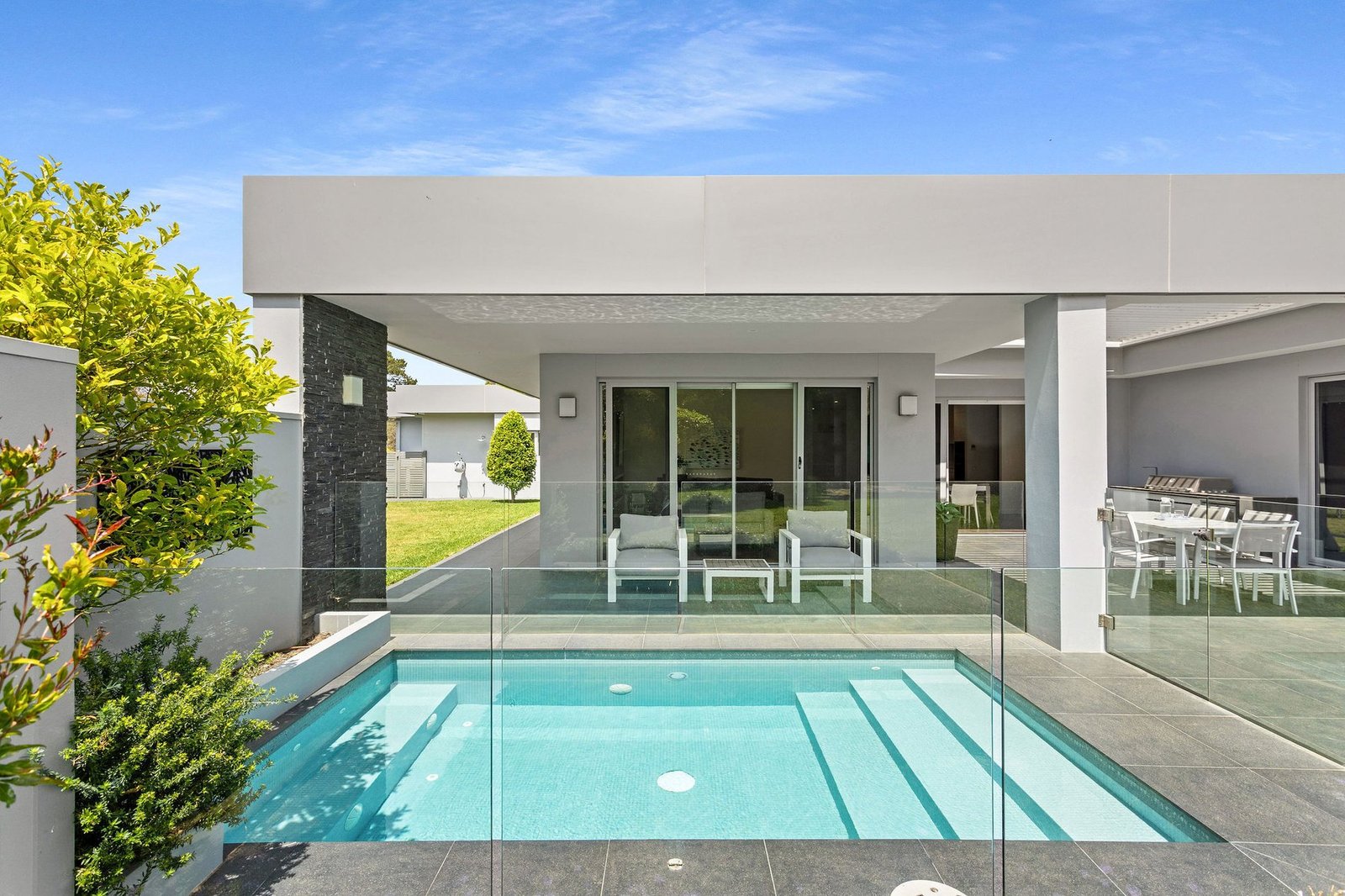 Architectural Brilliance Meets Beachside Bliss House in Mount Martha, Victoria, Australia
