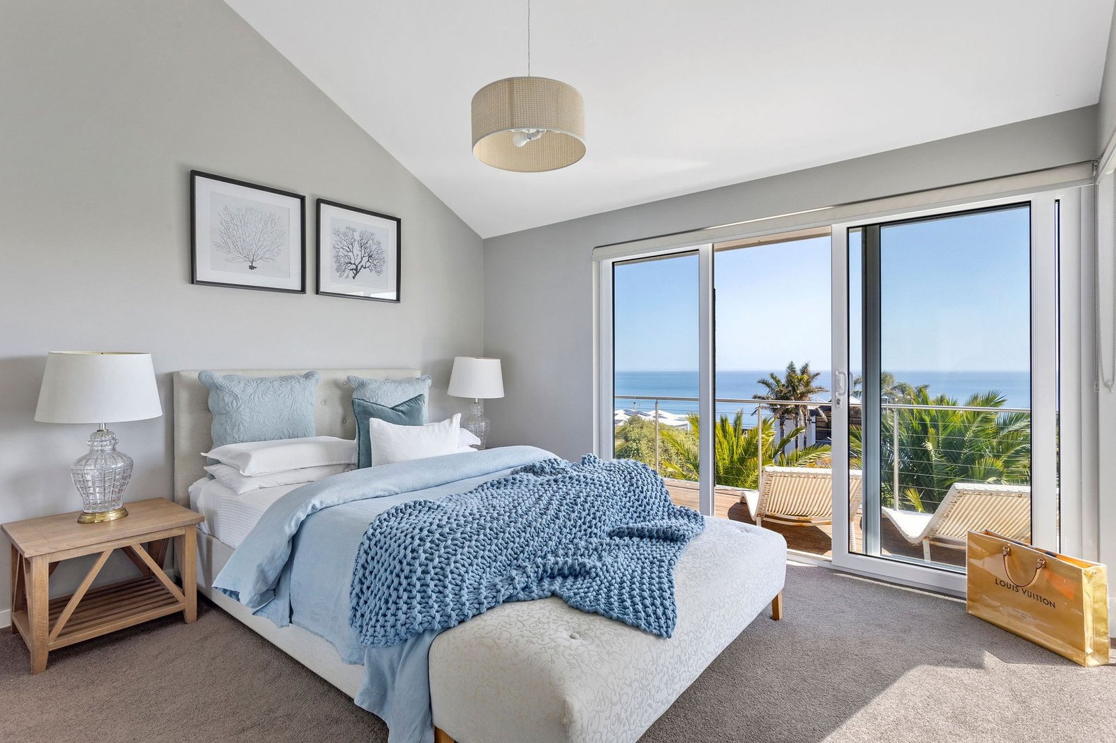 Sunsets House in Mount Martha, Victoria, Australia