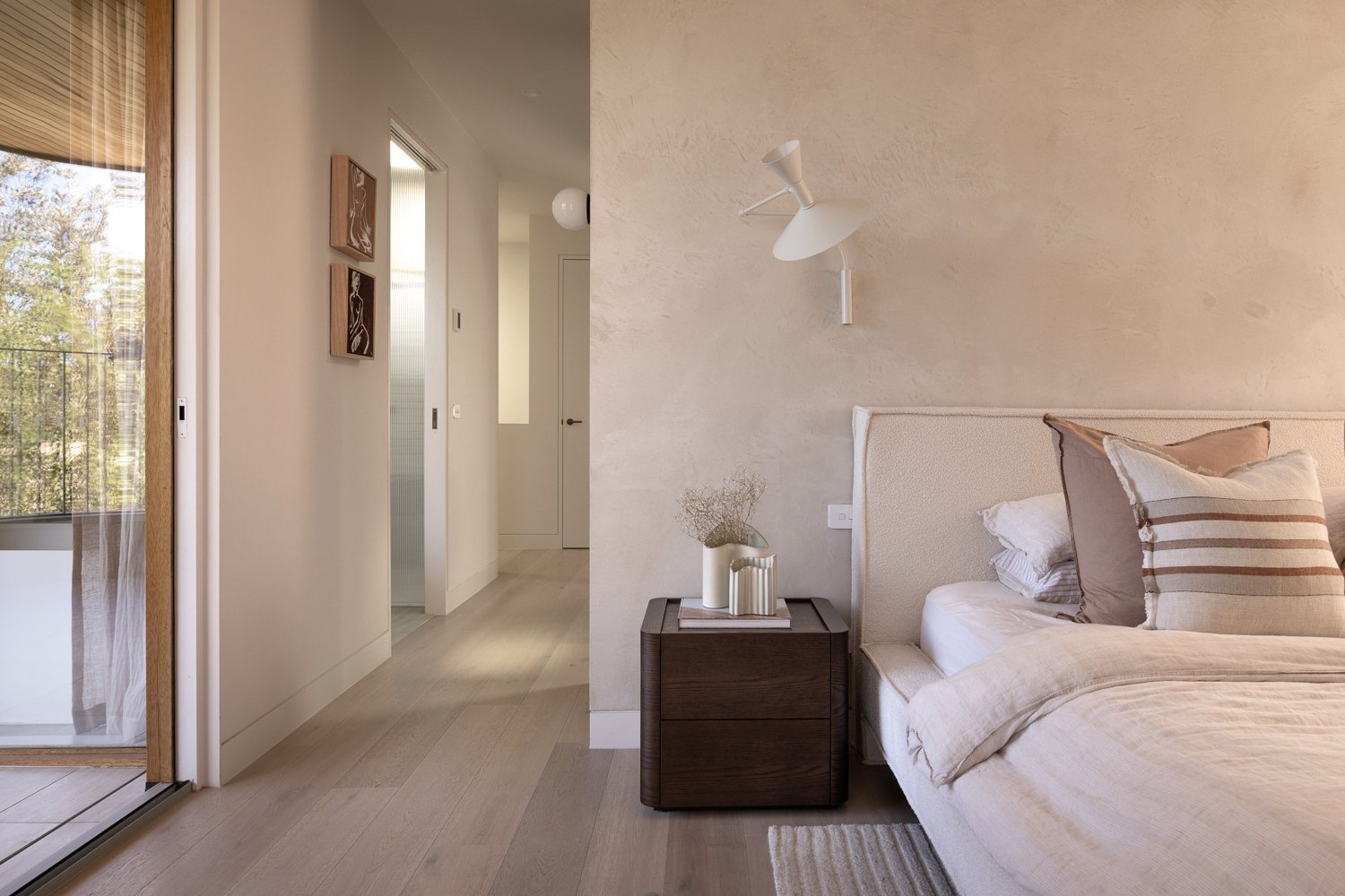 Textured Coastal Charm House in Mount Martha, Victoria, Australia