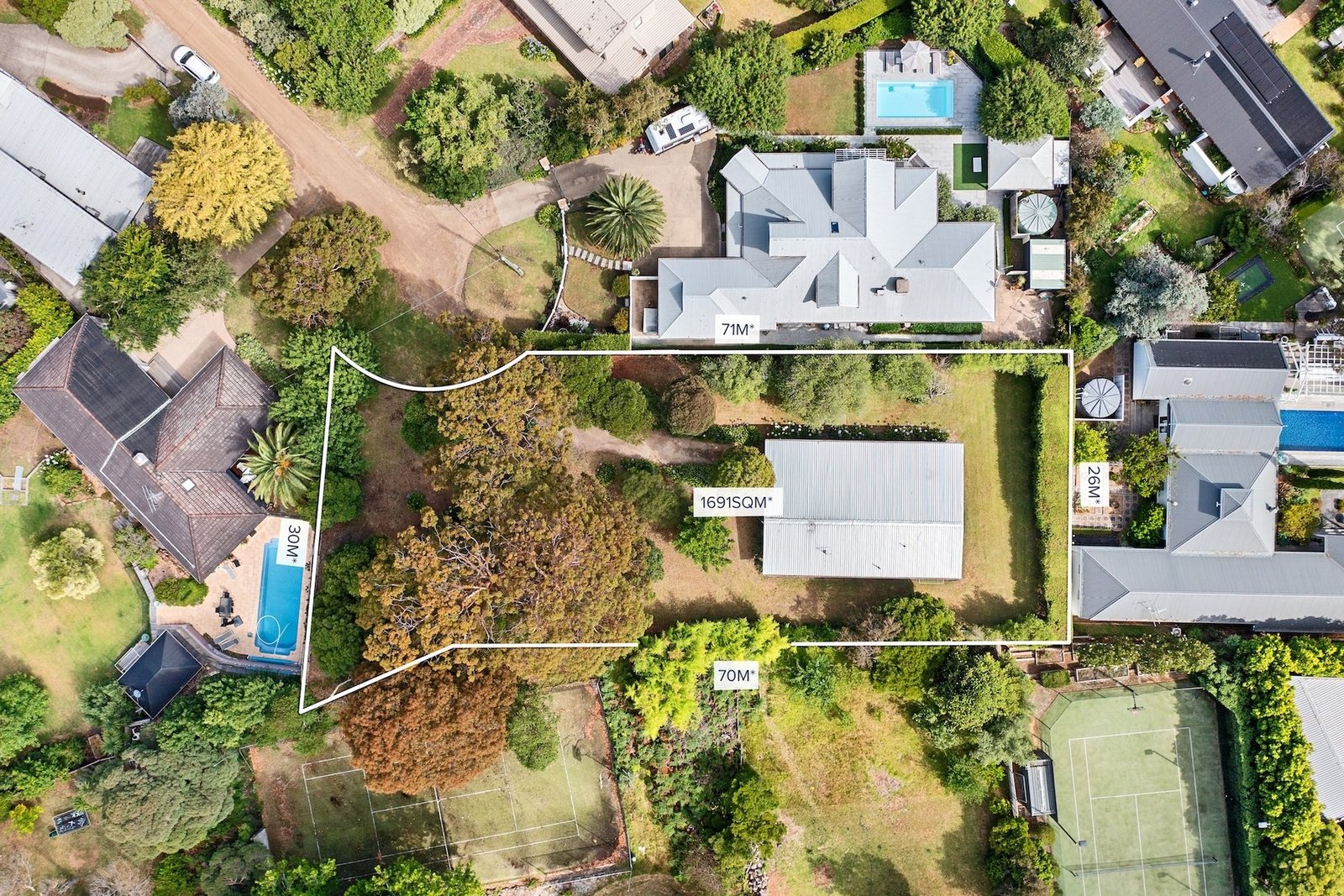 Rare Coastal Gem With Abundant Potential House in Mount Martha, Victoria, Australia