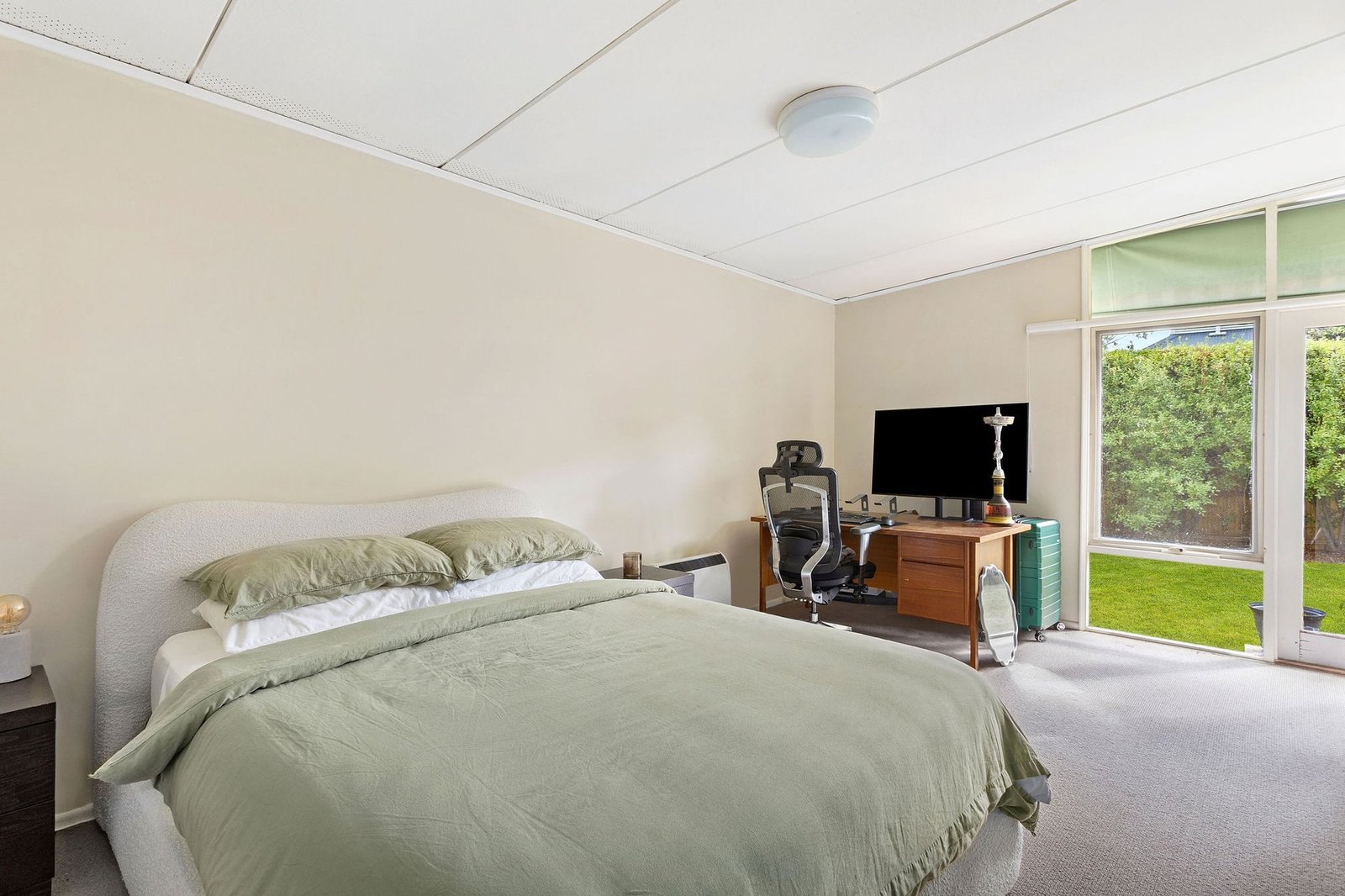 Rare Coastal Gem With Abundant Potential House in Mount Martha, Victoria, Australia