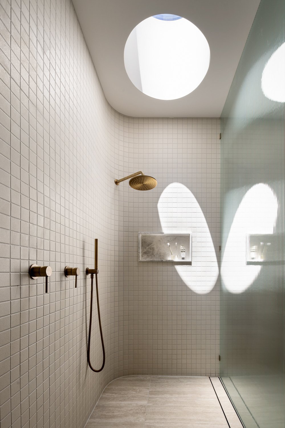 Textured Coastal Charm House in Mount Martha, Victoria, Australia