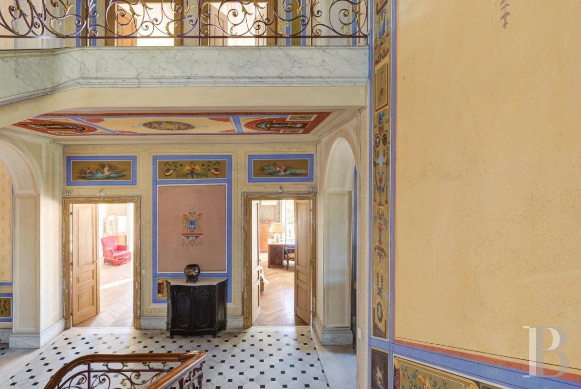 A Listed Italian Renaissance Style Residence Set In 6 Ha Of Grounds In Nice, With Panoramic House in Nice, Provence Alpes Côte D’azur, France