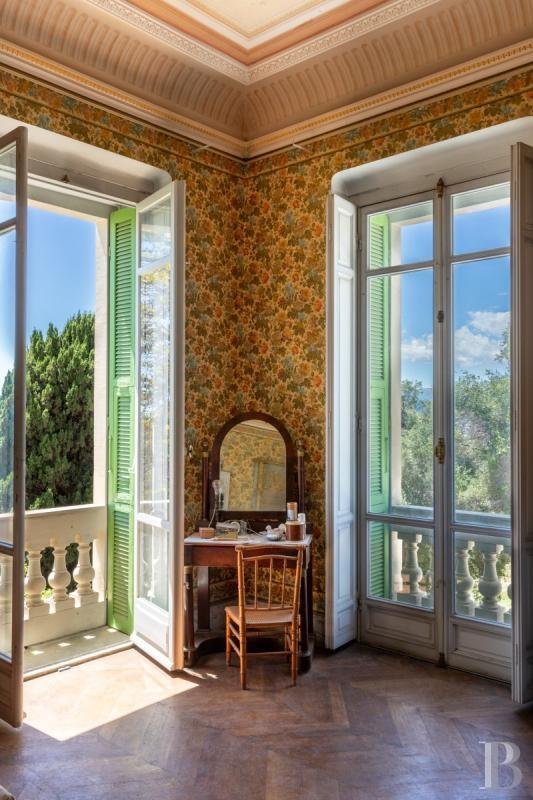 A Listed Italian Renaissance Style Residence Set In 6 Ha Of Grounds In Nice, With Panoramic House in Nice, Provence Alpes Côte D’azur, France