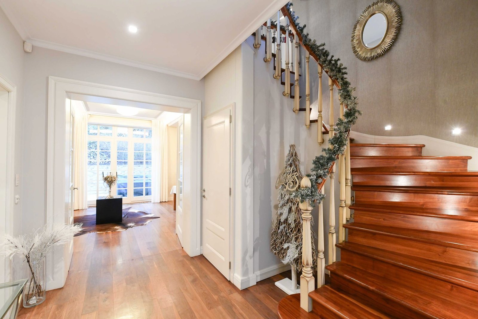 Luxury Villa In A Prestigious Gated Complex House in Prague, Prague, Czechia