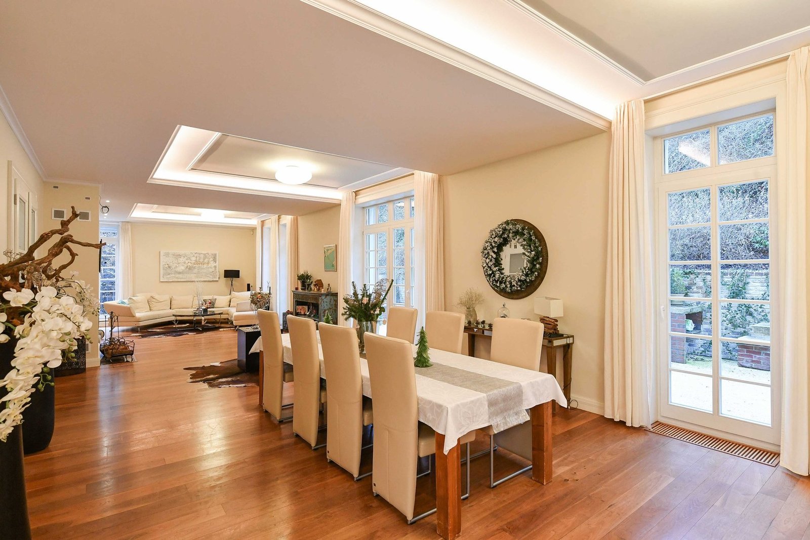 Luxury Villa In A Prestigious Gated Complex House in Prague, Prague, Czechia