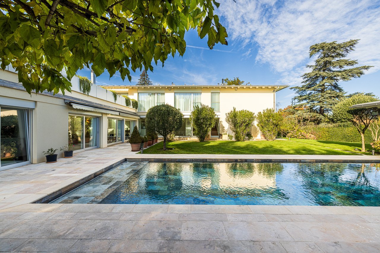 Superb Family Property House in Pregny-Chambésy, Genève, Switzerland