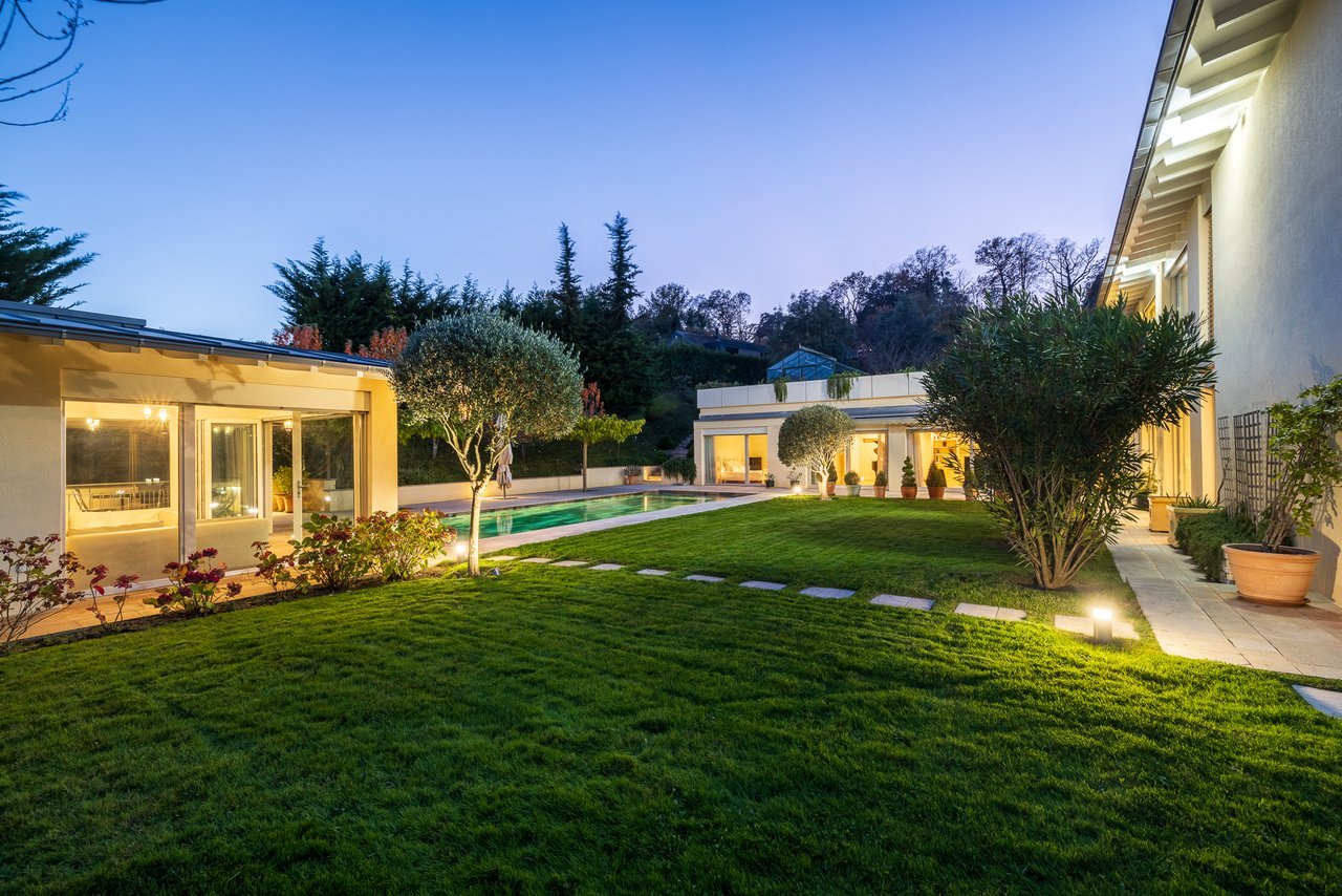 Superb Family Property House in Pregny-Chambésy, Genève, Switzerland