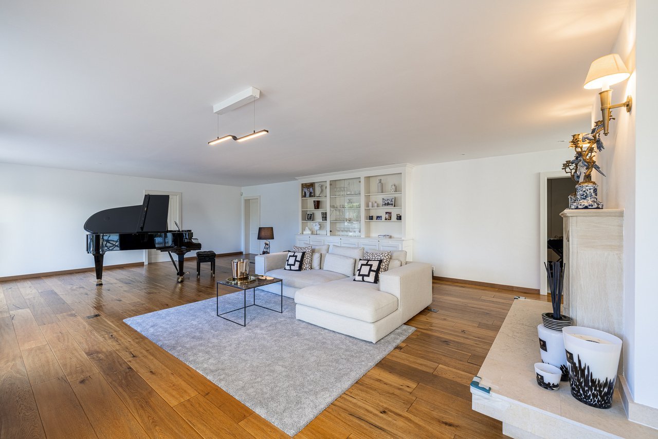 Superb Family Property House in Pregny-Chambésy, Genève, Switzerland