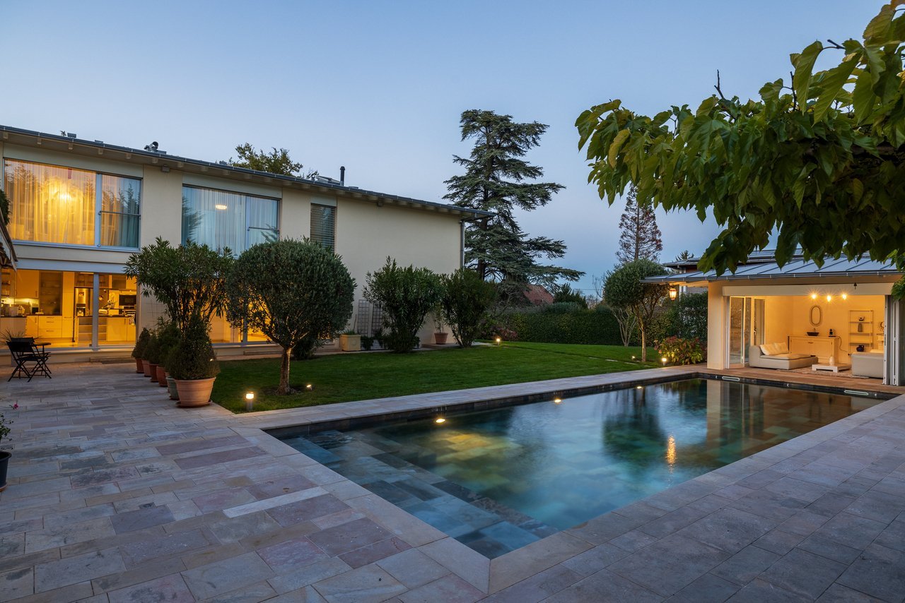 Superb Family Property House in Pregny-Chambésy, Genève, Switzerland