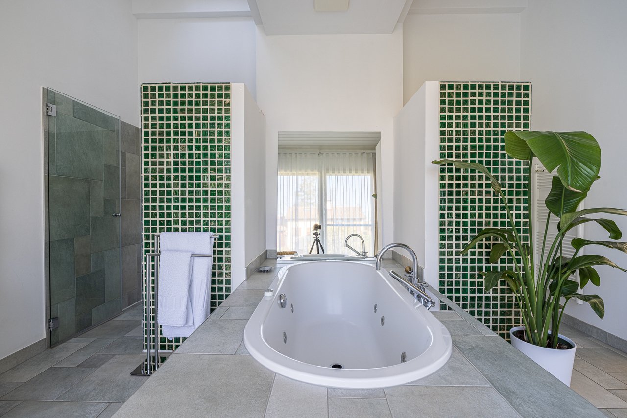 Superb Family Property House in Pregny-Chambésy, Genève, Switzerland