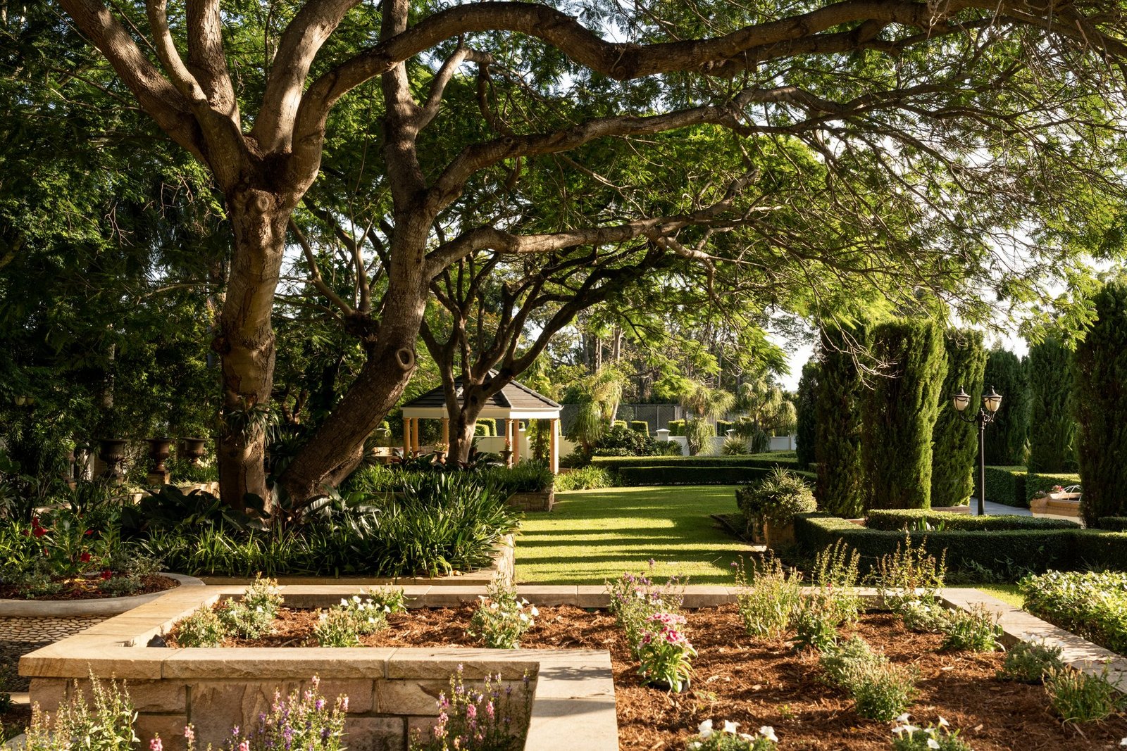 Where Luxury Reigns House in Robertson, Queensland, Australia