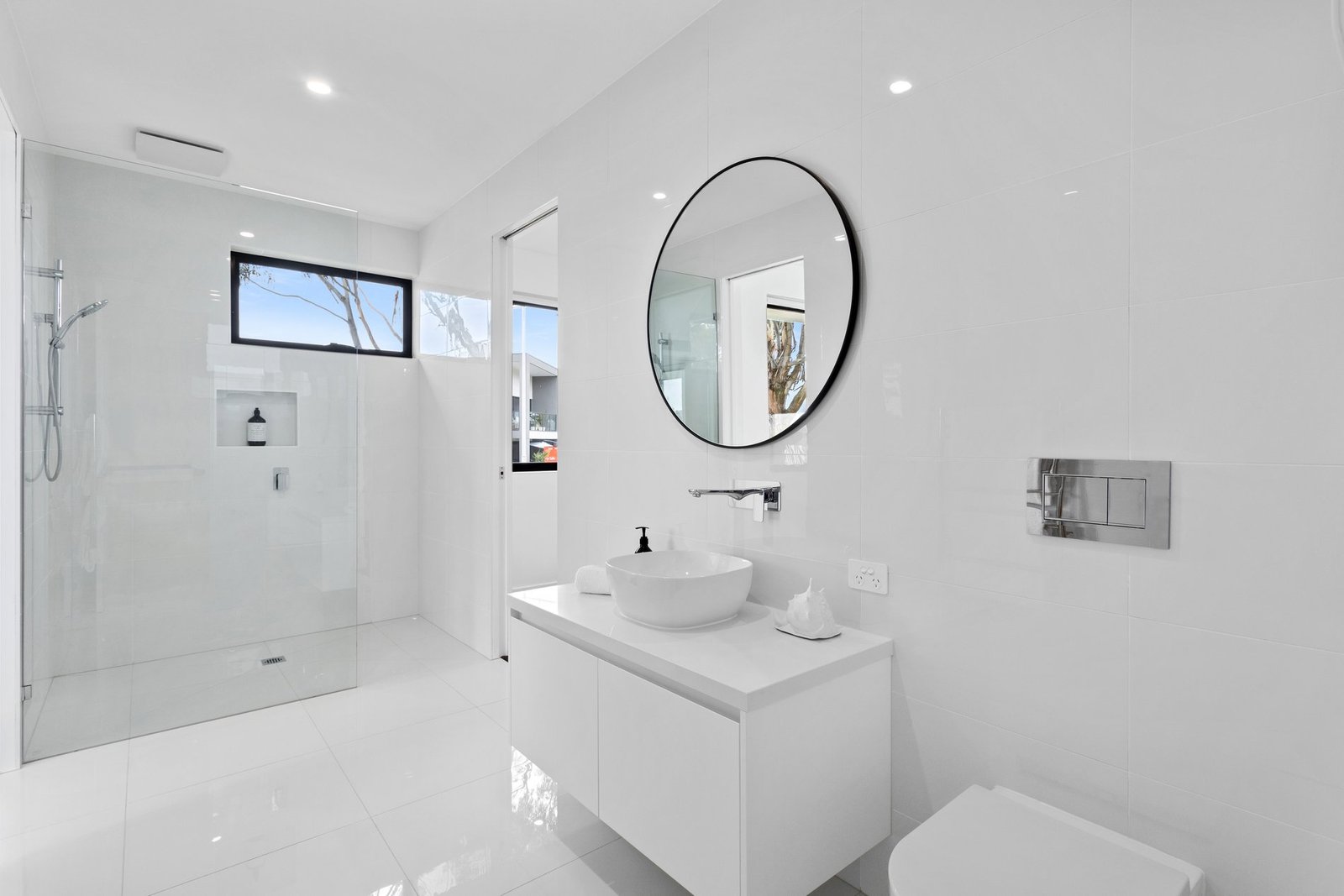 As New Luxury 3 Car Garage House in Safety Beach, Victoria, Australia