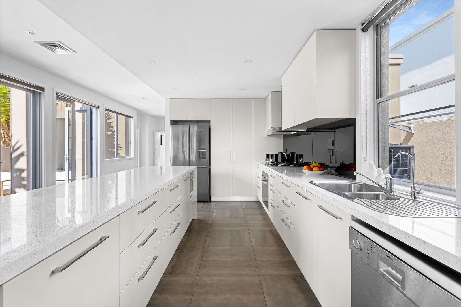 Waters Edge House in Safety Beach, Victoria, Australia