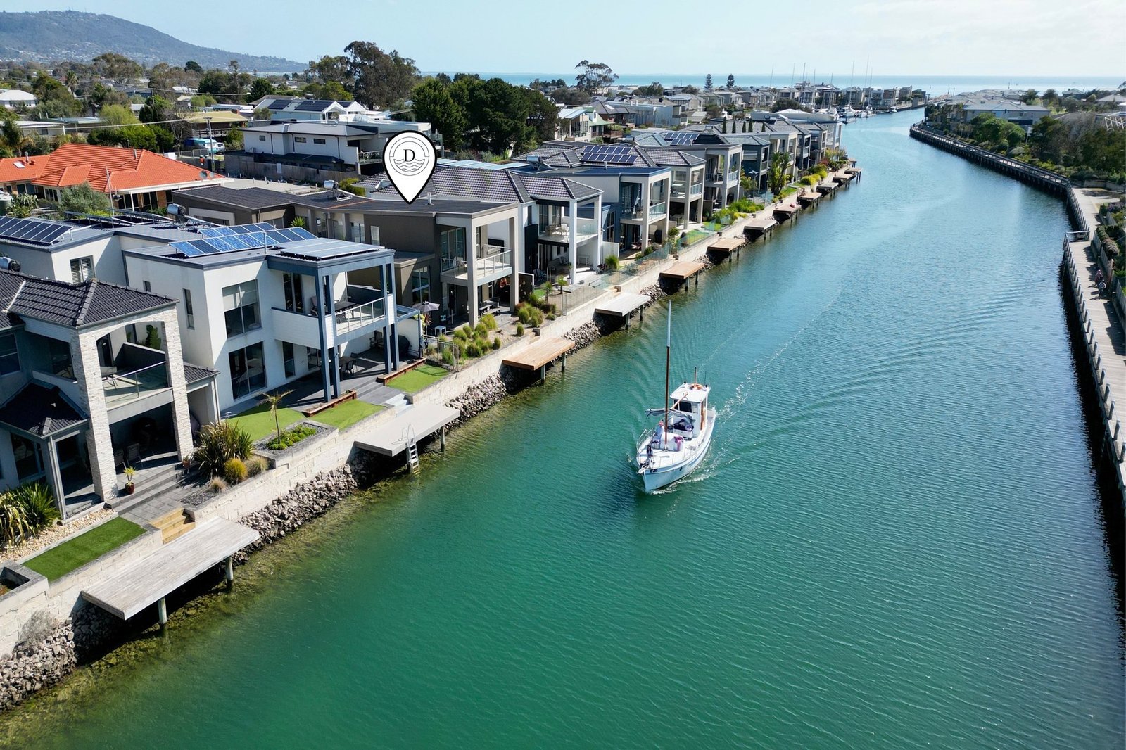 Waters Edge House in Safety Beach, Victoria, Australia