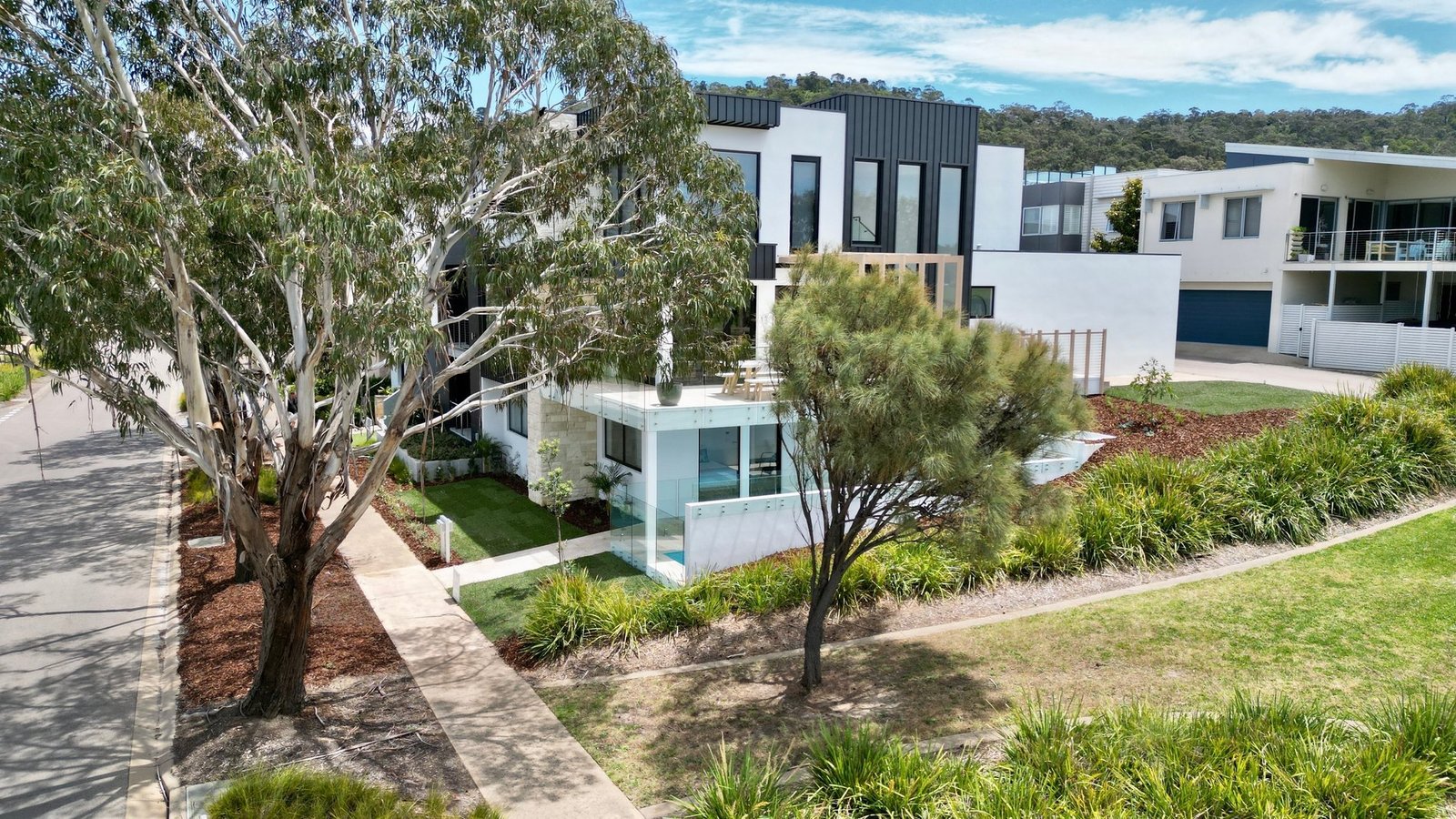 As New Luxury 3 Car Garage House in Safety Beach, Victoria, Australia