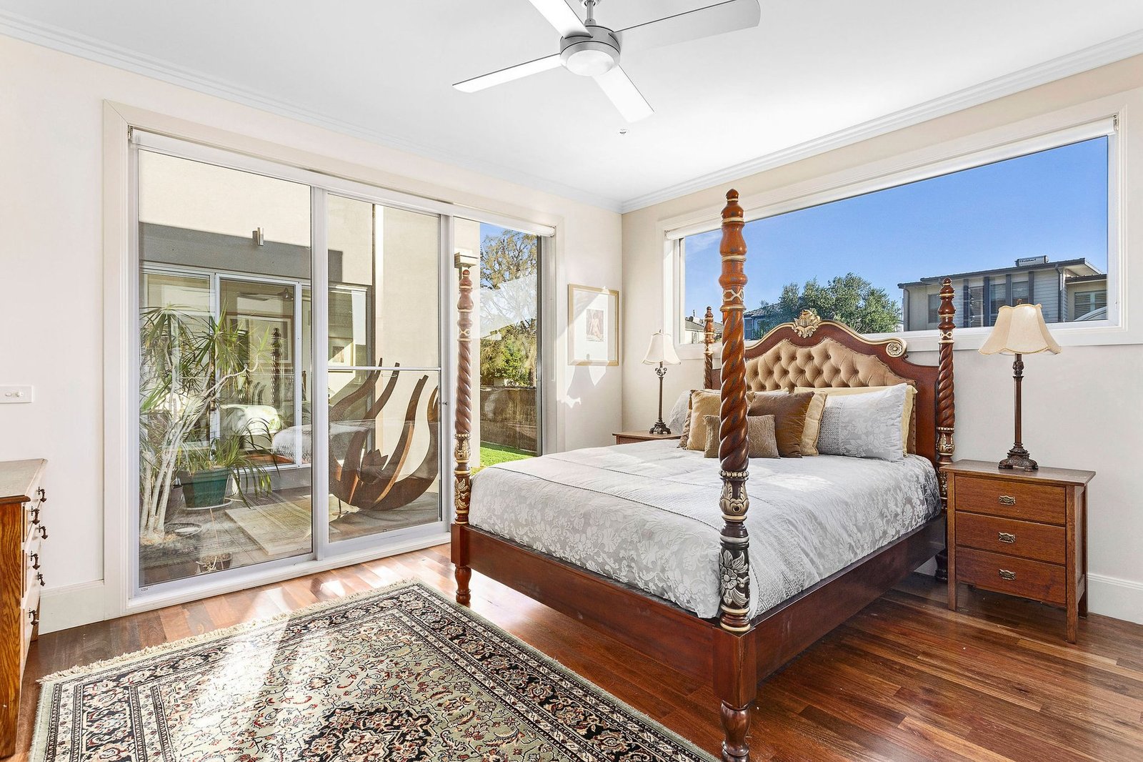 Beachside Luxury Walk To The Beach & Marina House in Safety Beach, Victoria, Australia