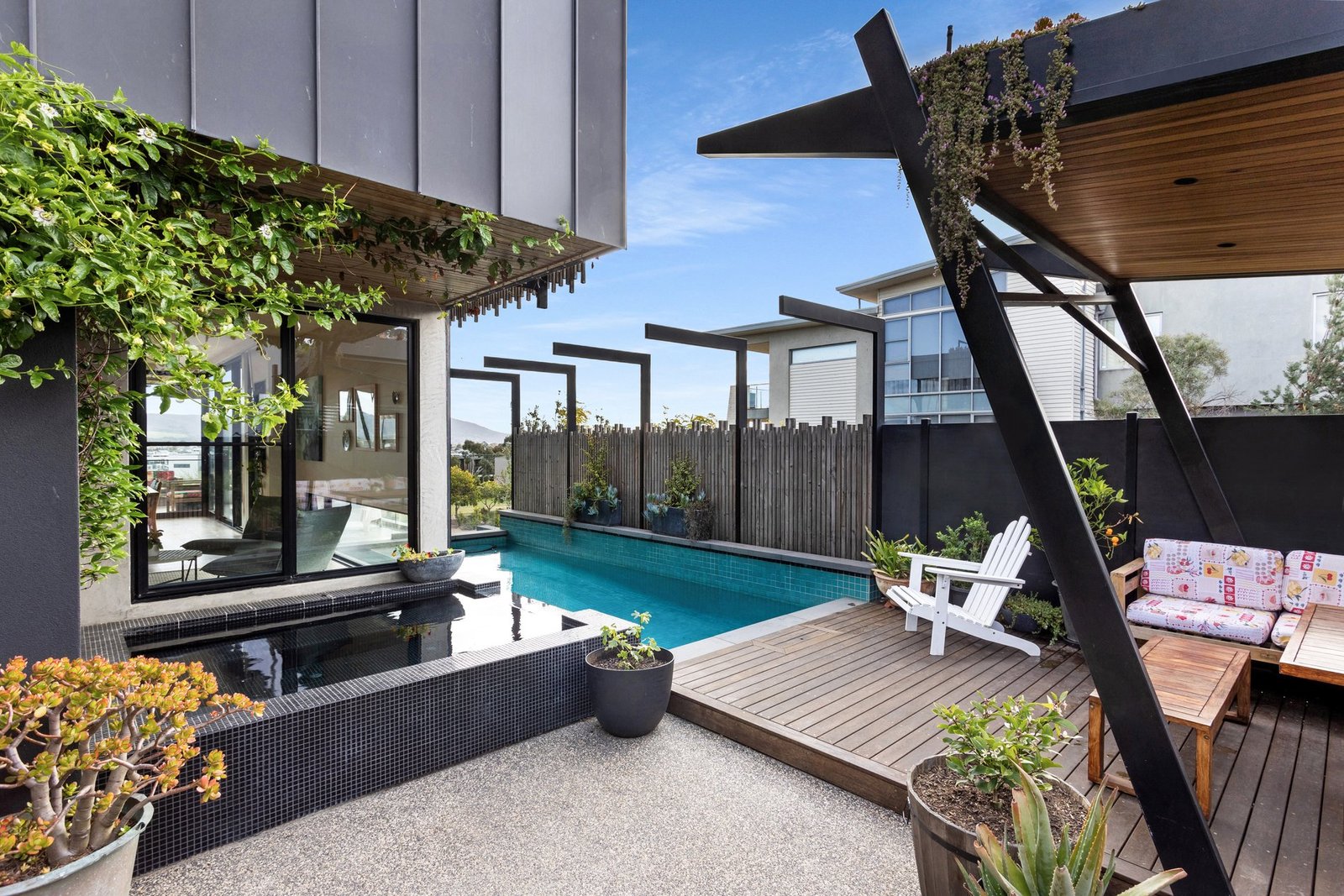 Pinacle Bay & Marina Vista House in Safety Beach, Victoria, Australia