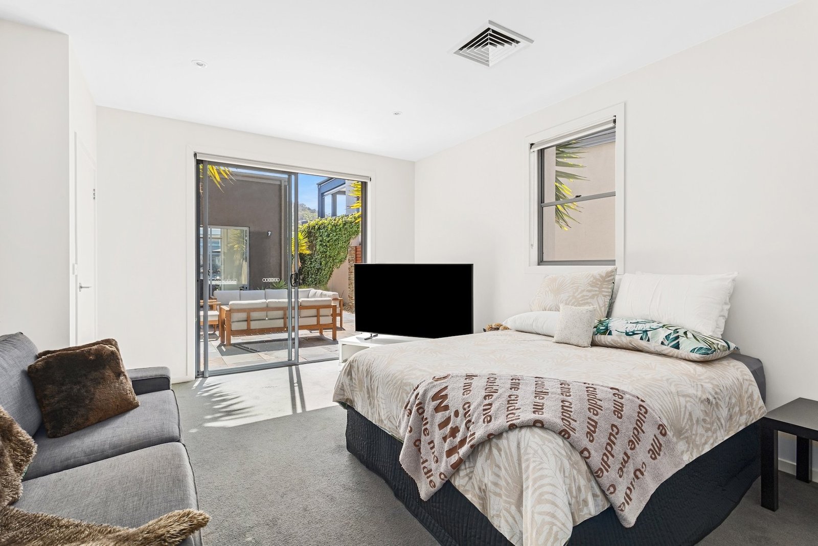 Waters Edge House in Safety Beach, Victoria, Australia