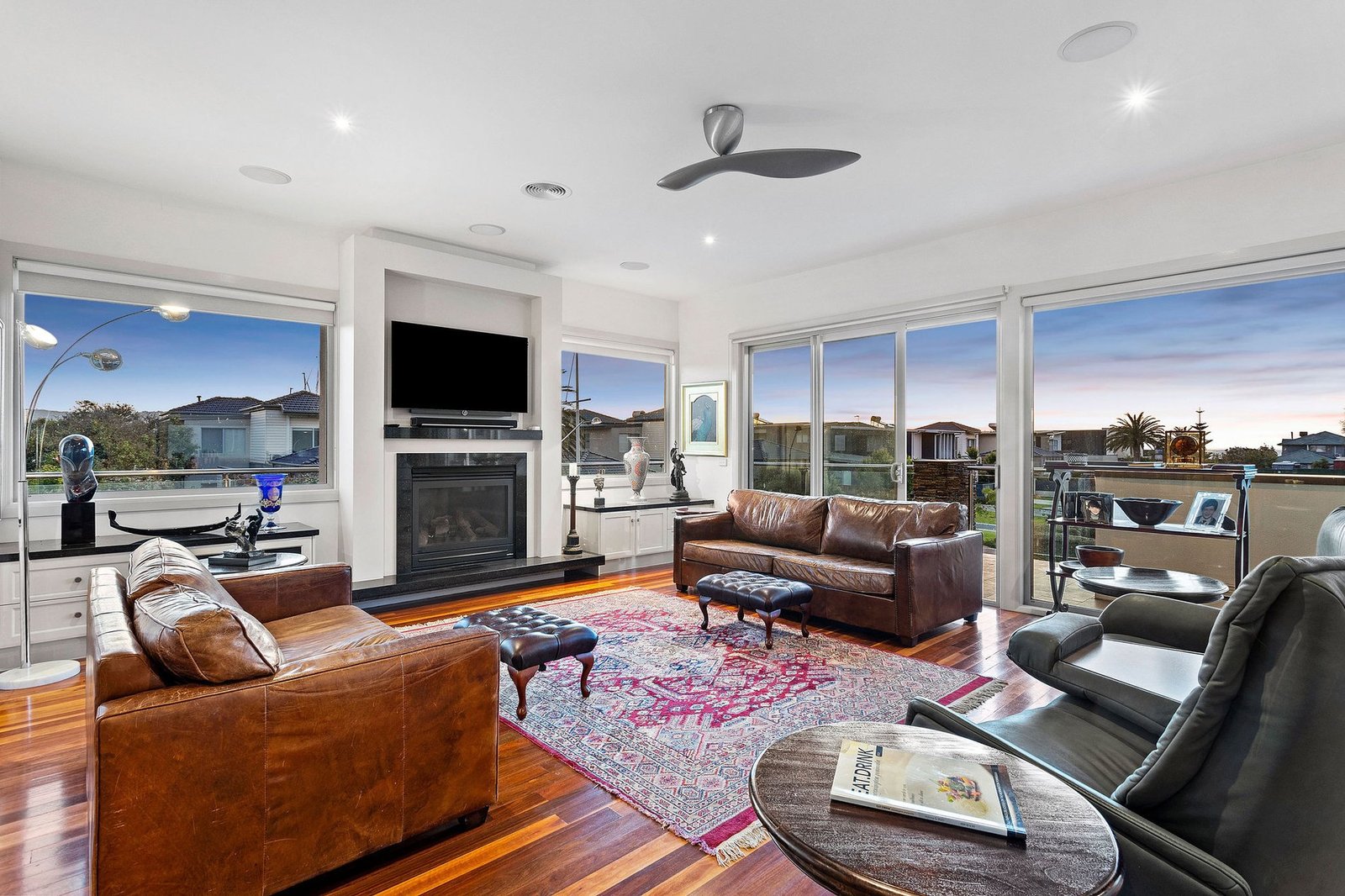 Beachside Luxury Walk To The Beach & Marina House in Safety Beach, Victoria, Australia