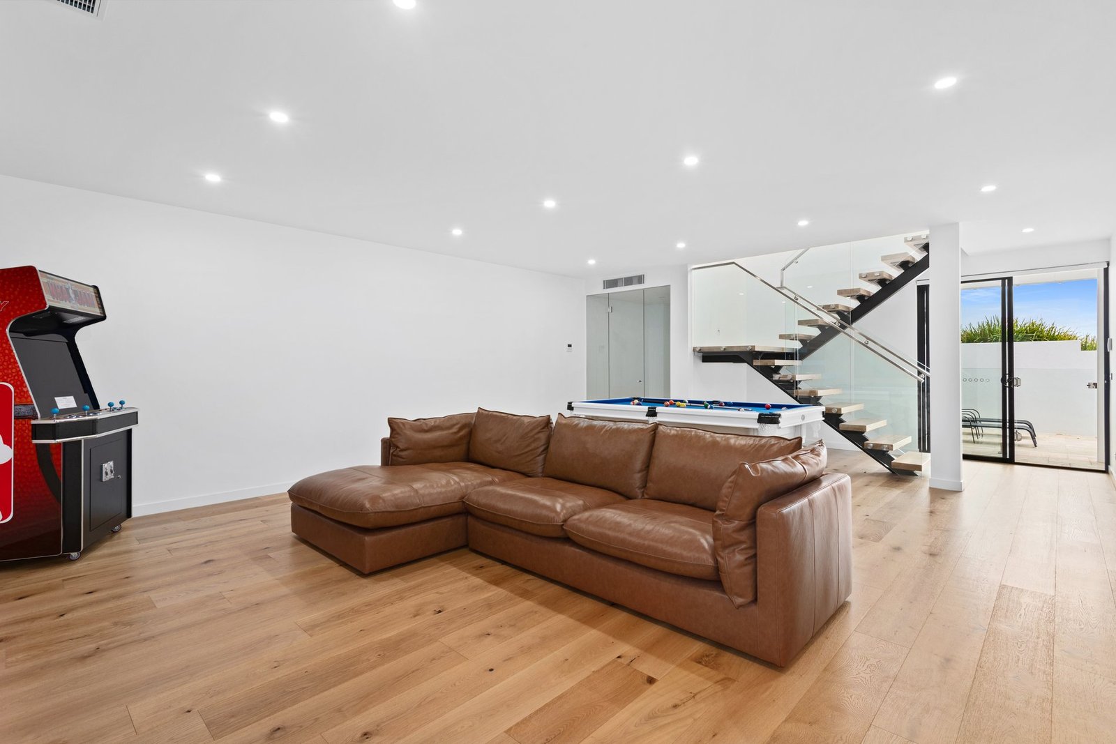 As New Luxury 3 Car Garage House in Safety Beach, Victoria, Australia