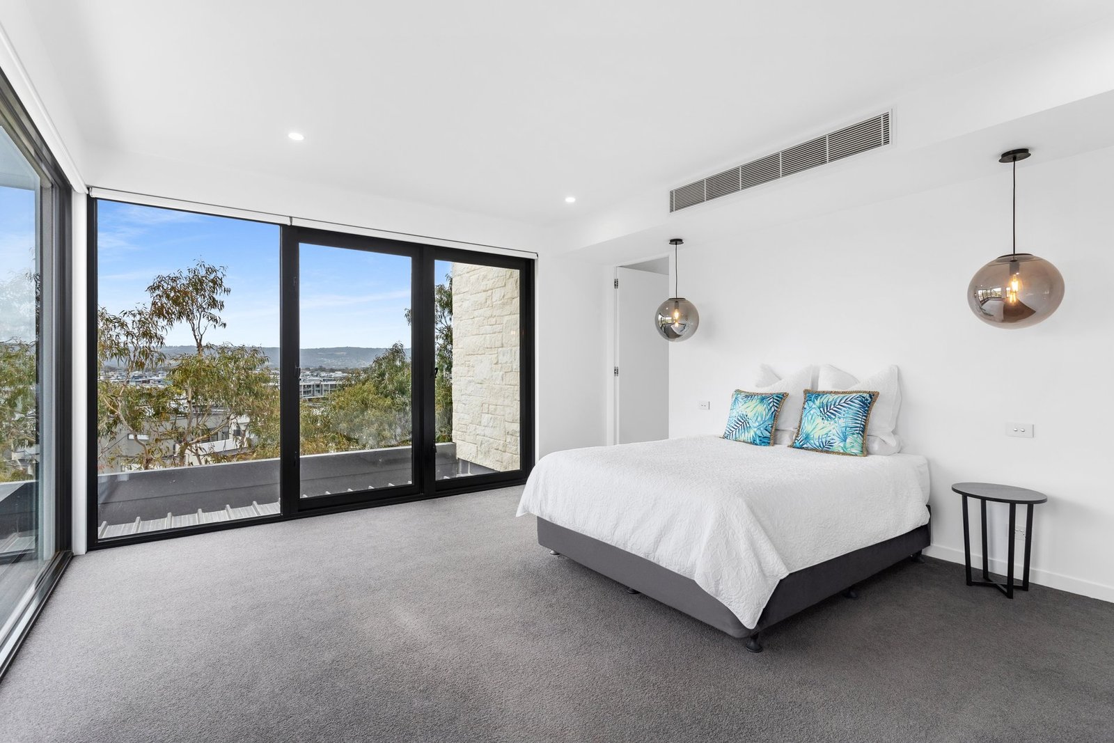 As New Luxury 3 Car Garage House in Safety Beach, Victoria, Australia