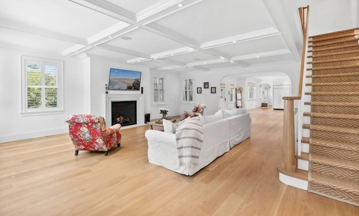 109 Hill Street, Southampton, Ny 11968 House in Southampton, New York, United States