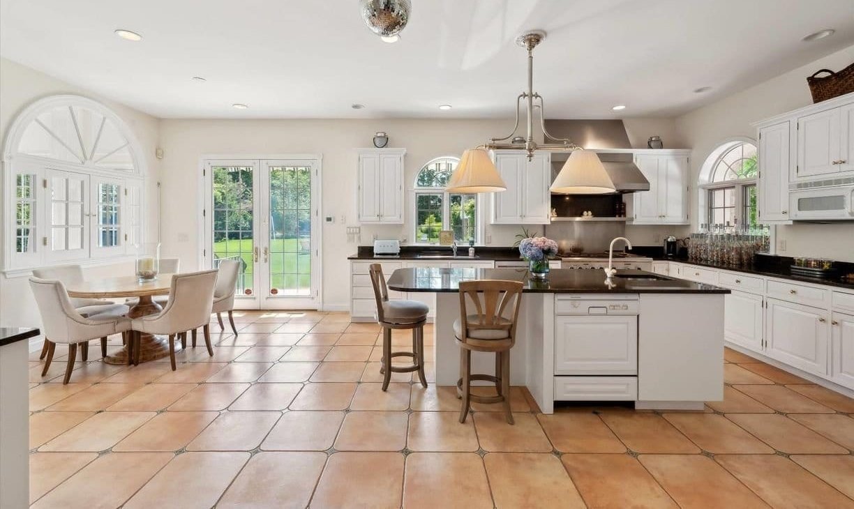 31 Pheasant Close West, Southampton, Ny 11968 House in Southampton, New York, United States