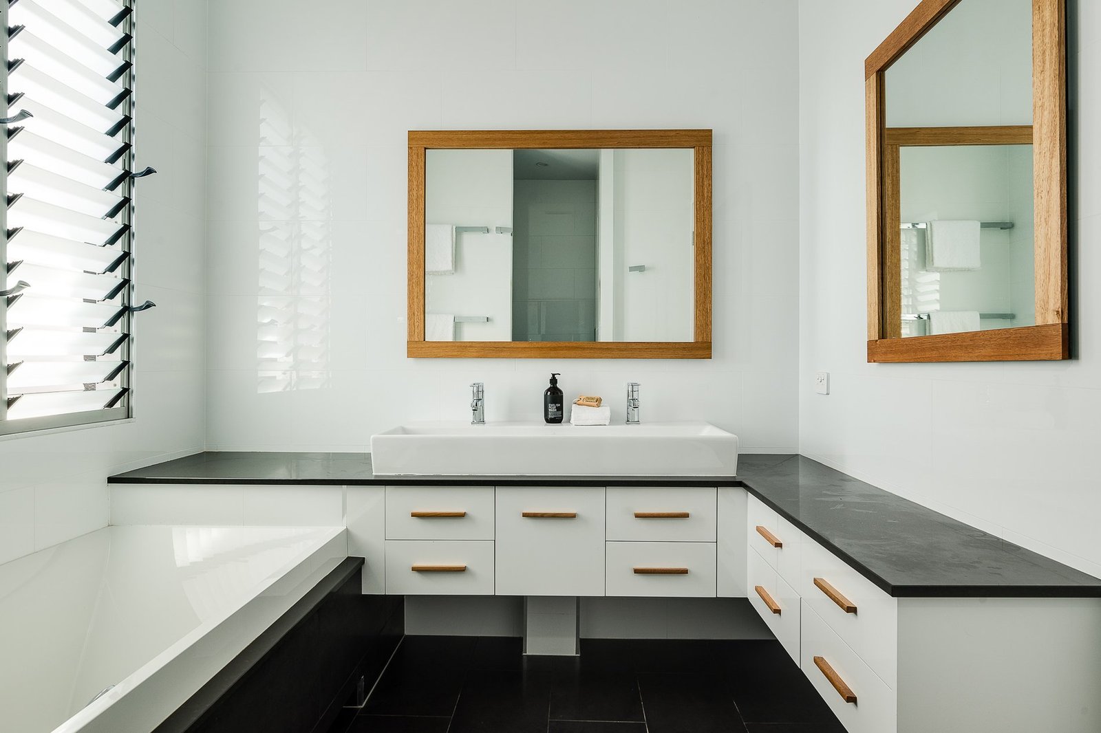 A Seamless Union Of Heritage Charm And Modern Refinement House in Teneriffe, Queensland, Australia