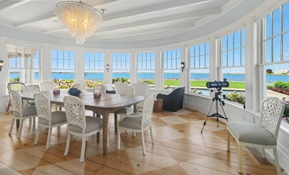 59 Shore Road, Westhampton, Ny 11977 House in Westhampton, New York, United States