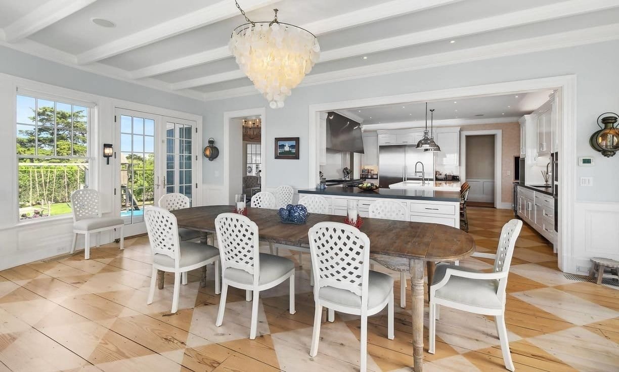 59 Shore Road, Westhampton, Ny 11977 House in Westhampton, New York, United States