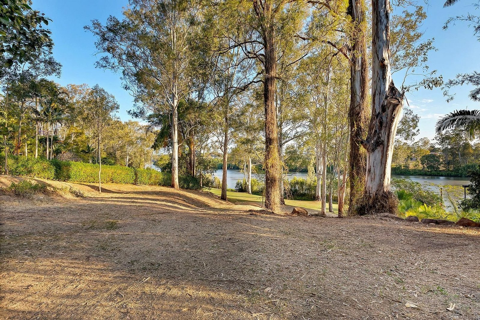 Land in Fig Tree Pocket, Queensland, Australia