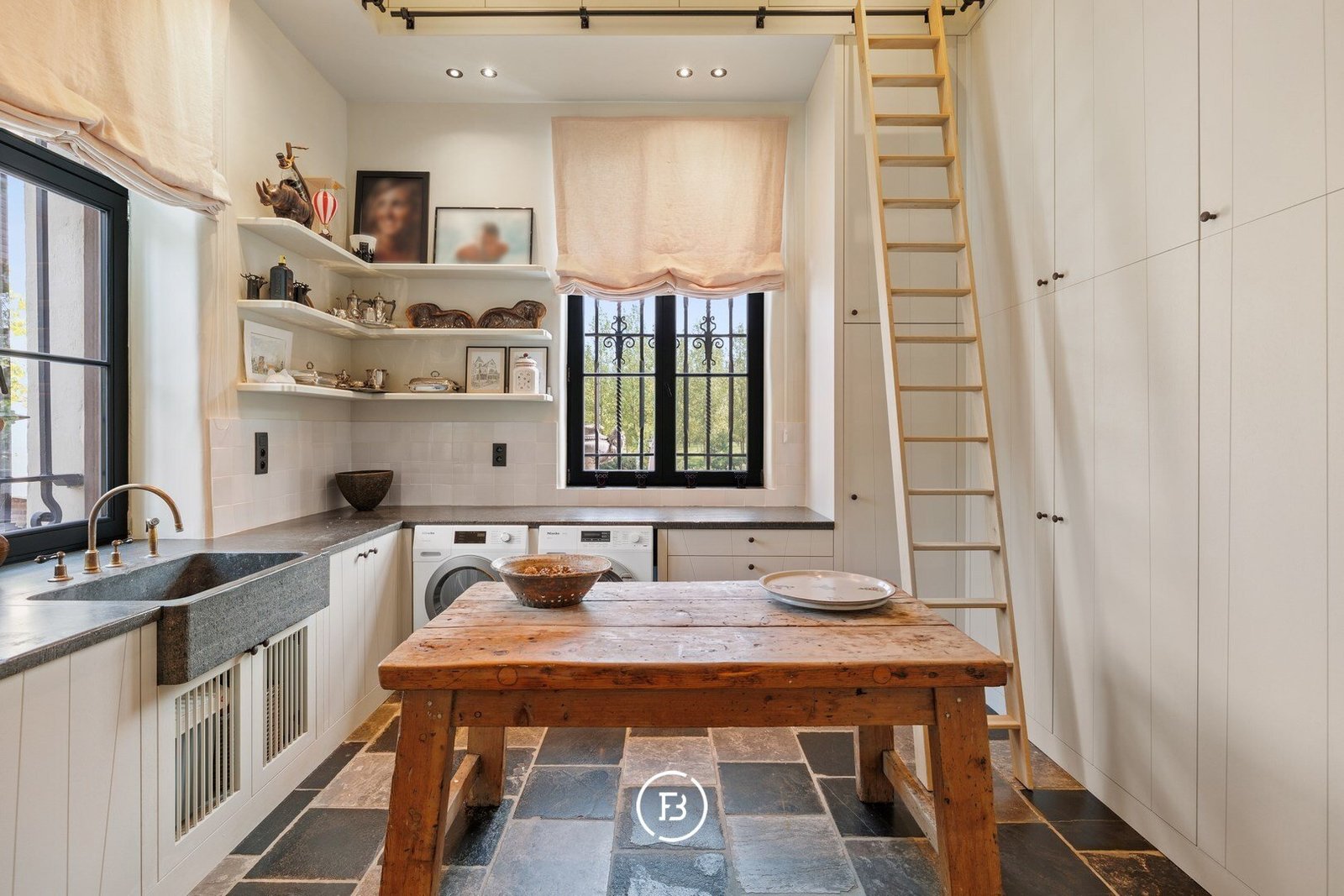 Mansion Binderveld Nieuwerkerken, Flanders, Belgium