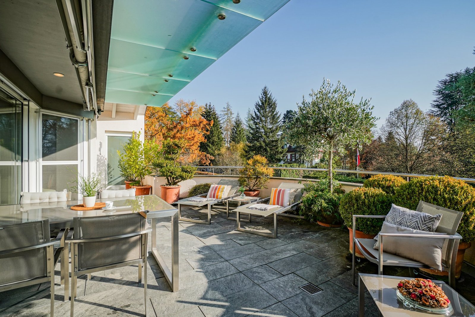 Jackpot Muri: Dramatic Penthouse With Terrace, Garden And Studio Penthouse in Muri bei Bern, Canton of Bern, Switzerland