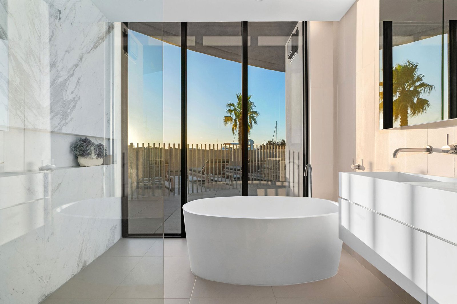 Villa Pianoterra Lussuosa Inc 22 M Marina Berth Penthouse in Safety Beach, Victoria, Australia