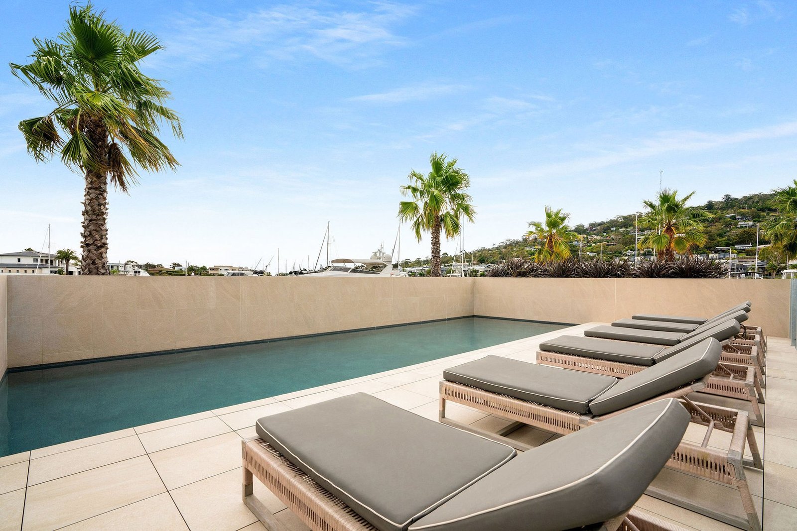 Villa Pianoterra Lussuosa Inc 22 M Marina Berth Penthouse in Safety Beach, Victoria, Australia