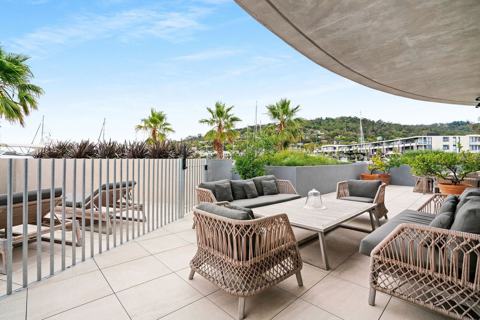 Villa Pianoterra Lussuosa Inc 22 M Marina Berth Penthouse in Safety Beach, Victoria, Australia