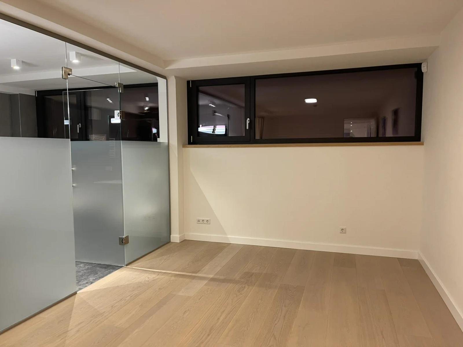 Luxury Penthouse With Pool, Fitness Studio, Garage And Fantastic View In The Historic 1st District! Penthouse in Vienna, Wien, Austria