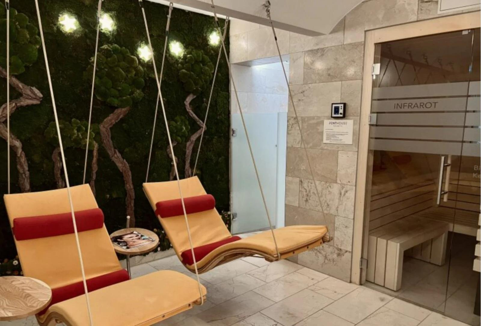 Luxury Penthouse With Pool, Fitness Studio, Garage And Fantastic View In The Historic 1st District! Penthouse in Vienna, Wien, Austria