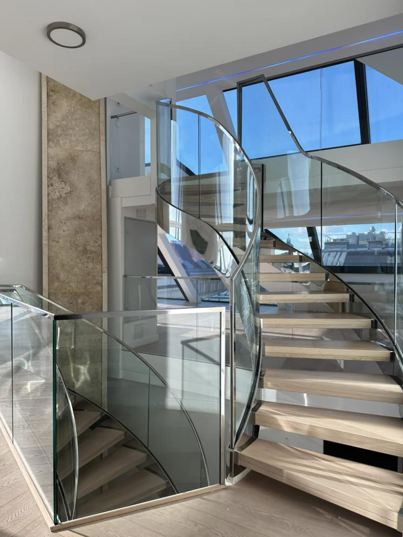 Luxury Penthouse With Pool, Fitness Studio, Garage And Fantastic View In The Historic 1st District! Penthouse in Vienna, Wien, Austria