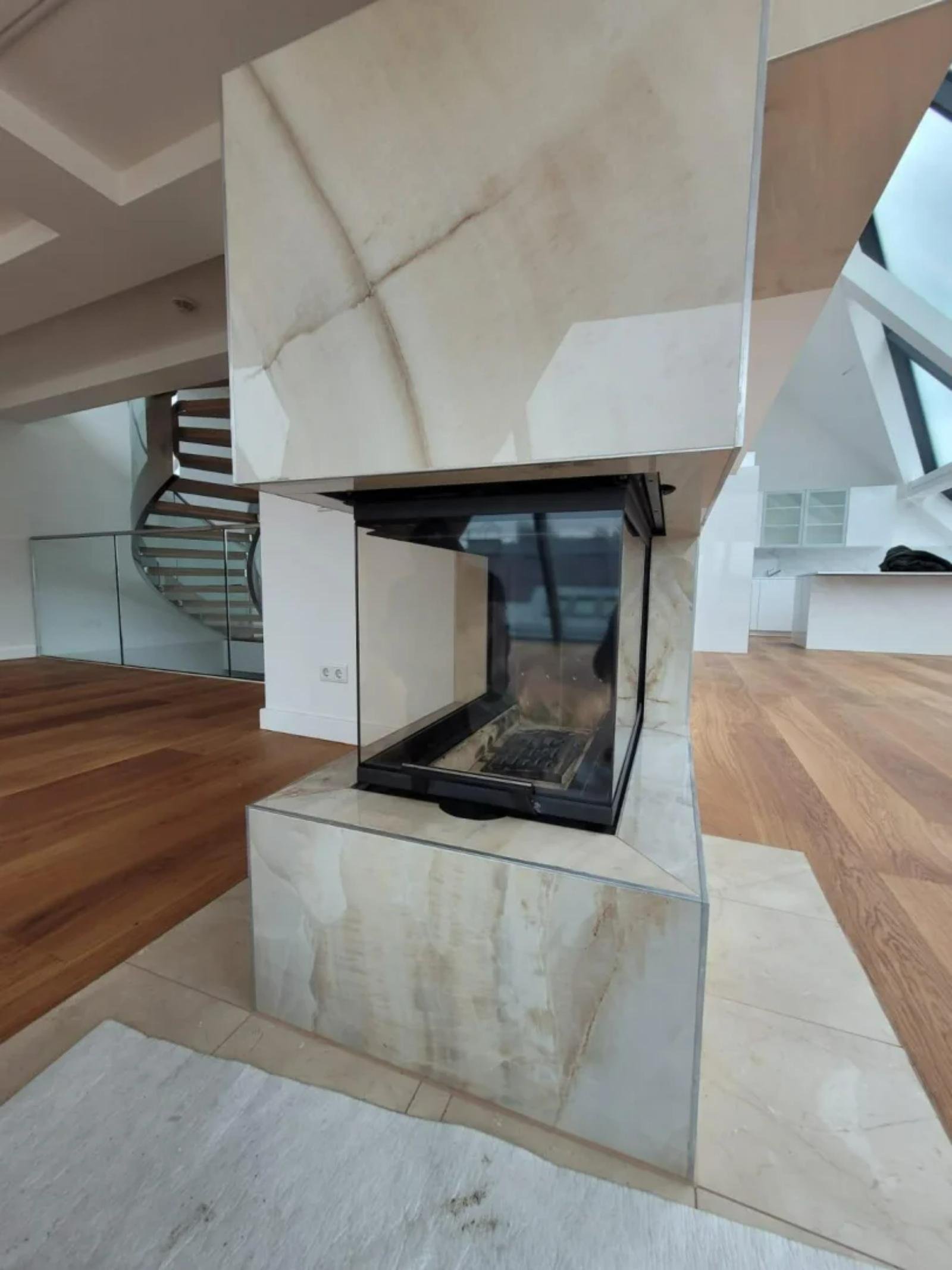 Luxury Penthouse With Pool, Fitness Studio, Garage And Fantastic View In The Historic 1st District! Penthouse in Vienna, Wien, Austria