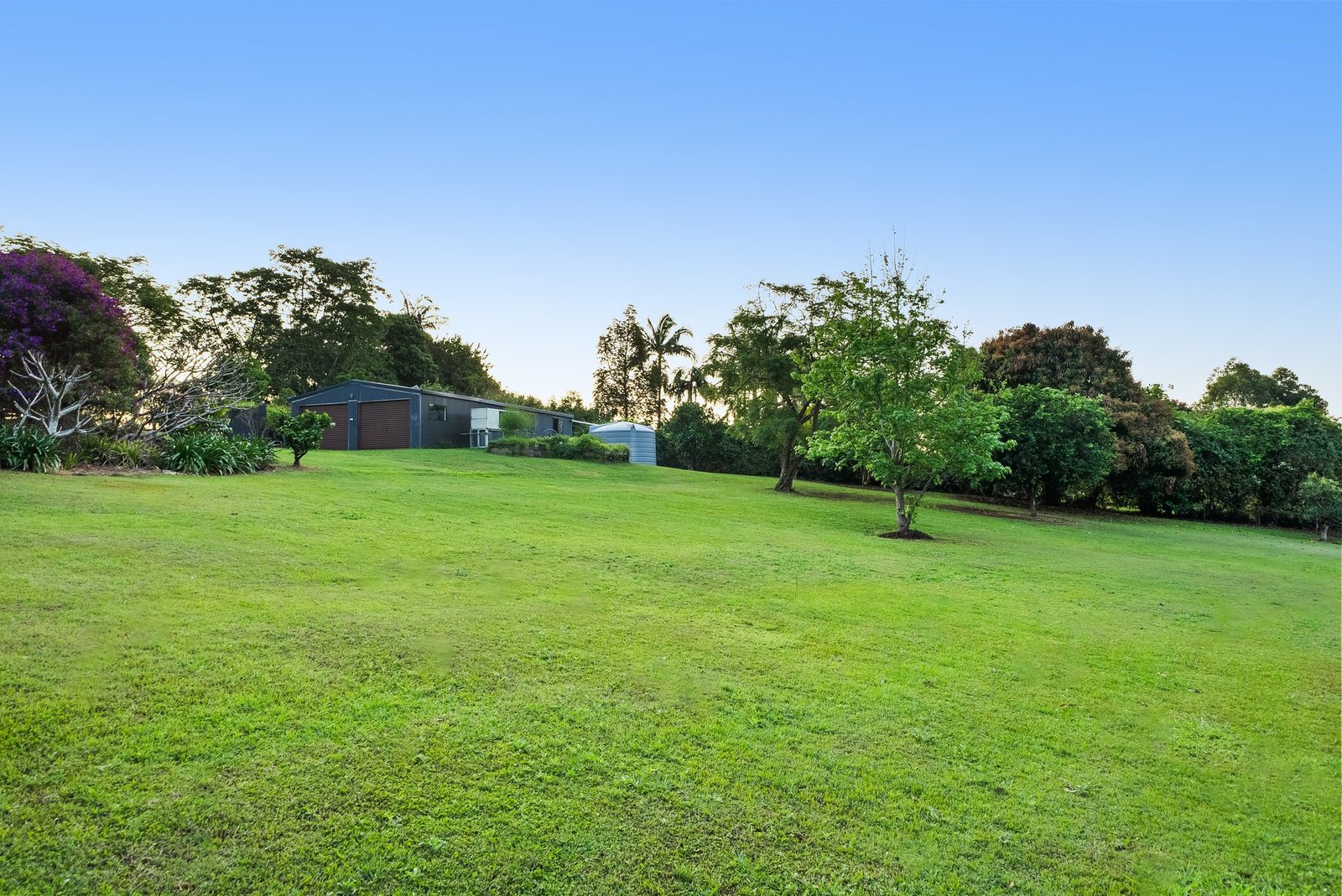 Hinterland Family Estate In Sought After Tintenbar: A Premier Acreage Retreat Tintenbar, New South Wales, Australia