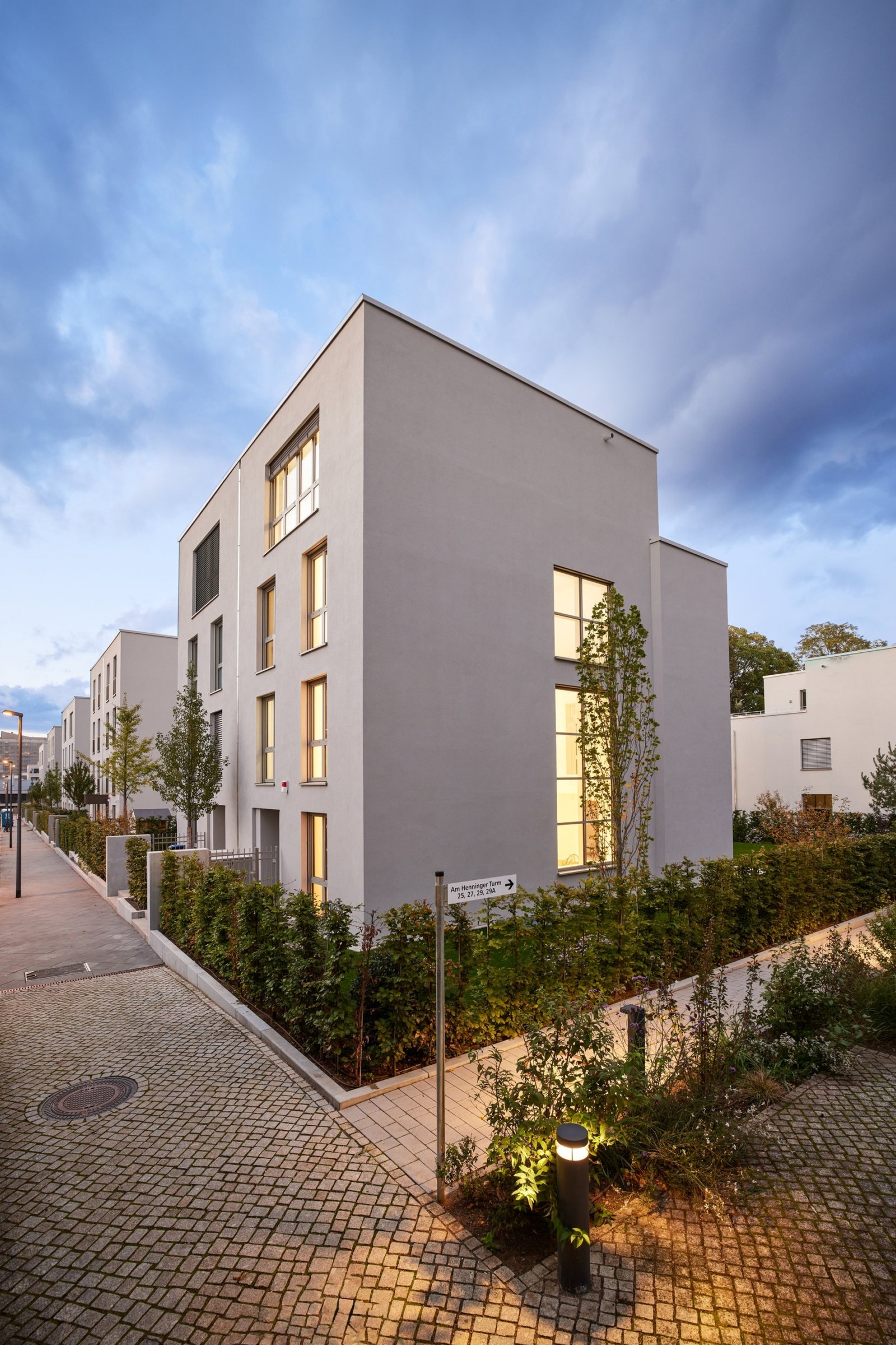 Parkvilla 10: Where Contemporary Comfort Meets Heritage Charm Amid Nature Townhouse in Frankfurt am Main, Hessen, Germany
