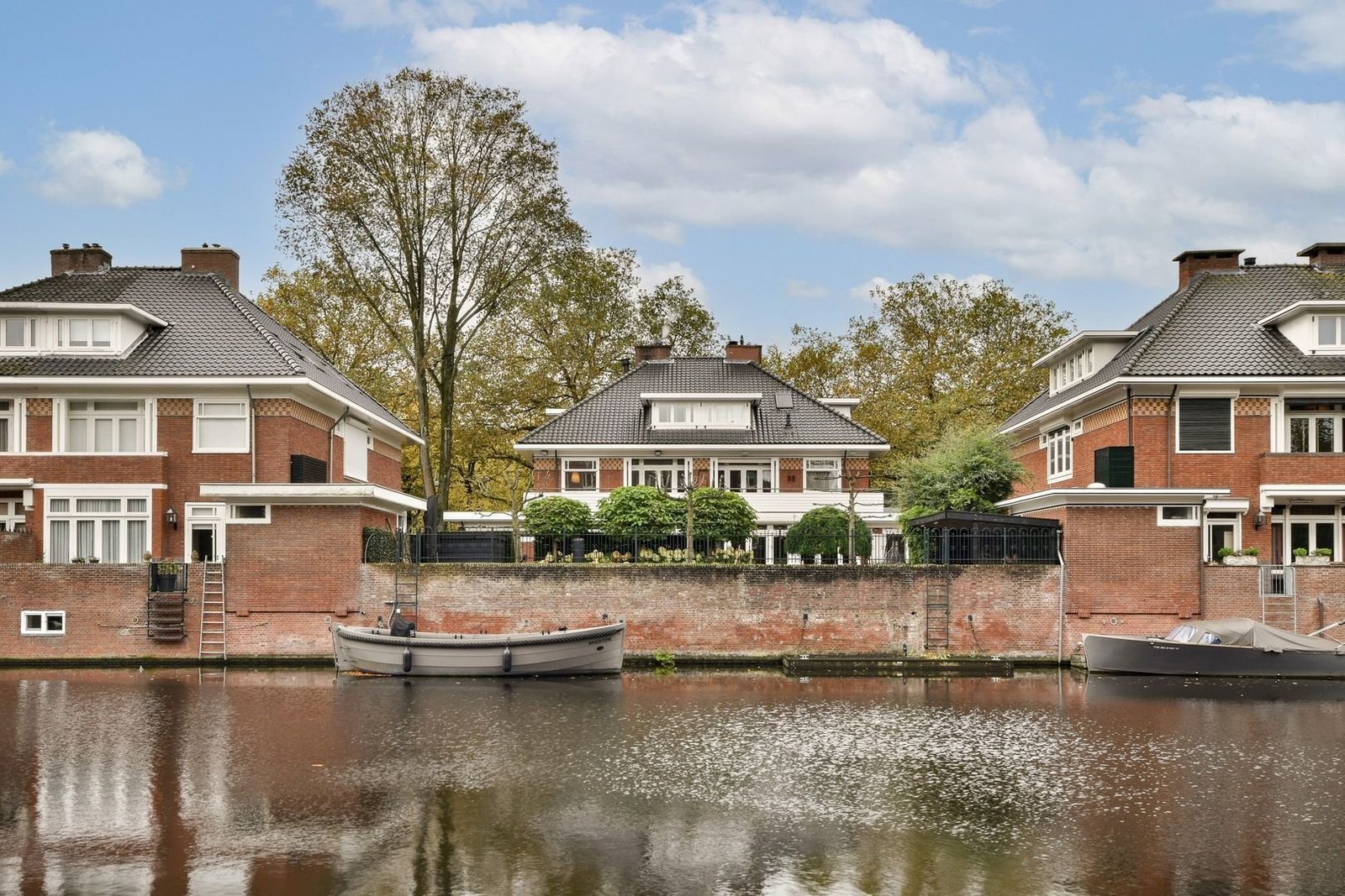 Amsterdam Villa Villa in Apollobuurt, North Holland, Netherlands