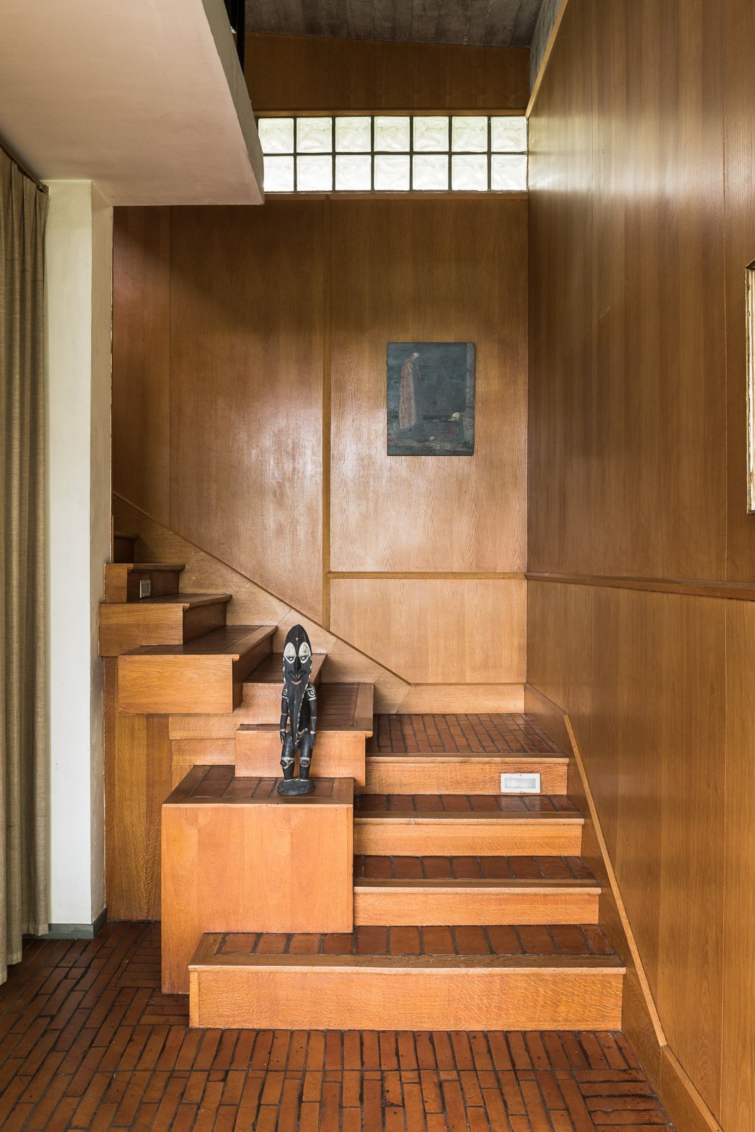 Architectural Masterpiece By Claude Parent Near Paris Villa in Bois-le-Roi, Normandy, France