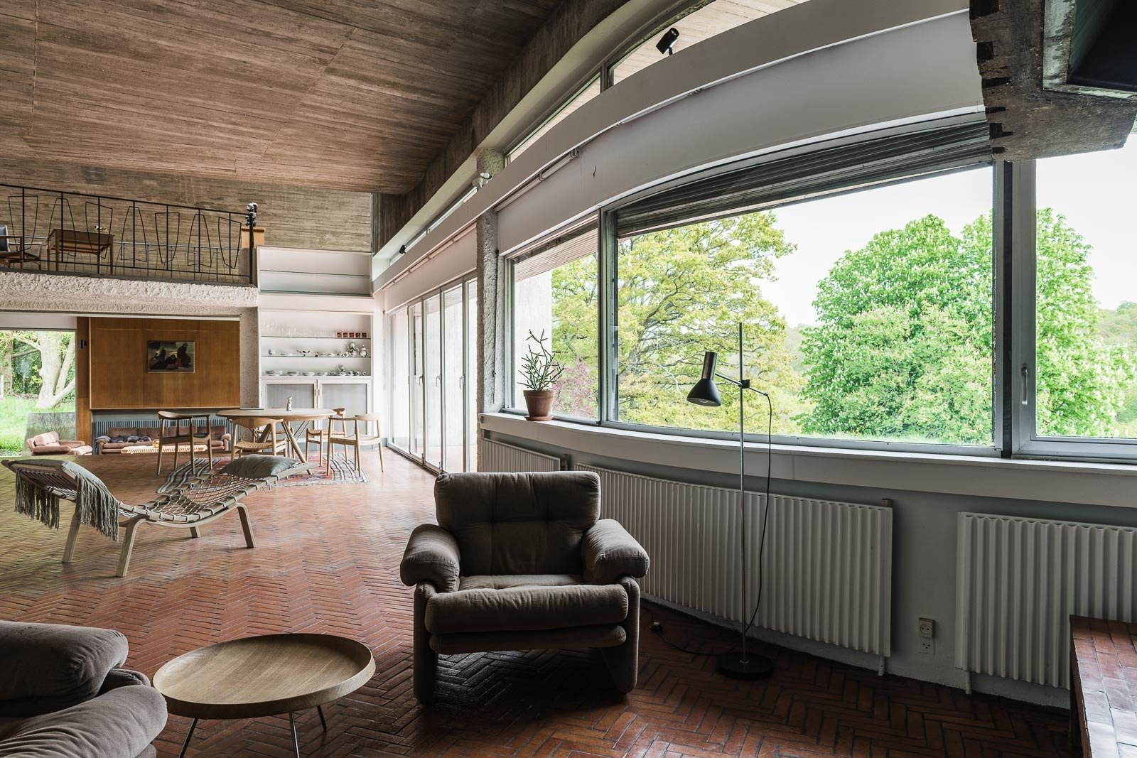 Architectural Masterpiece By Claude Parent Near Paris Villa in Bois-le-Roi, Normandy, France