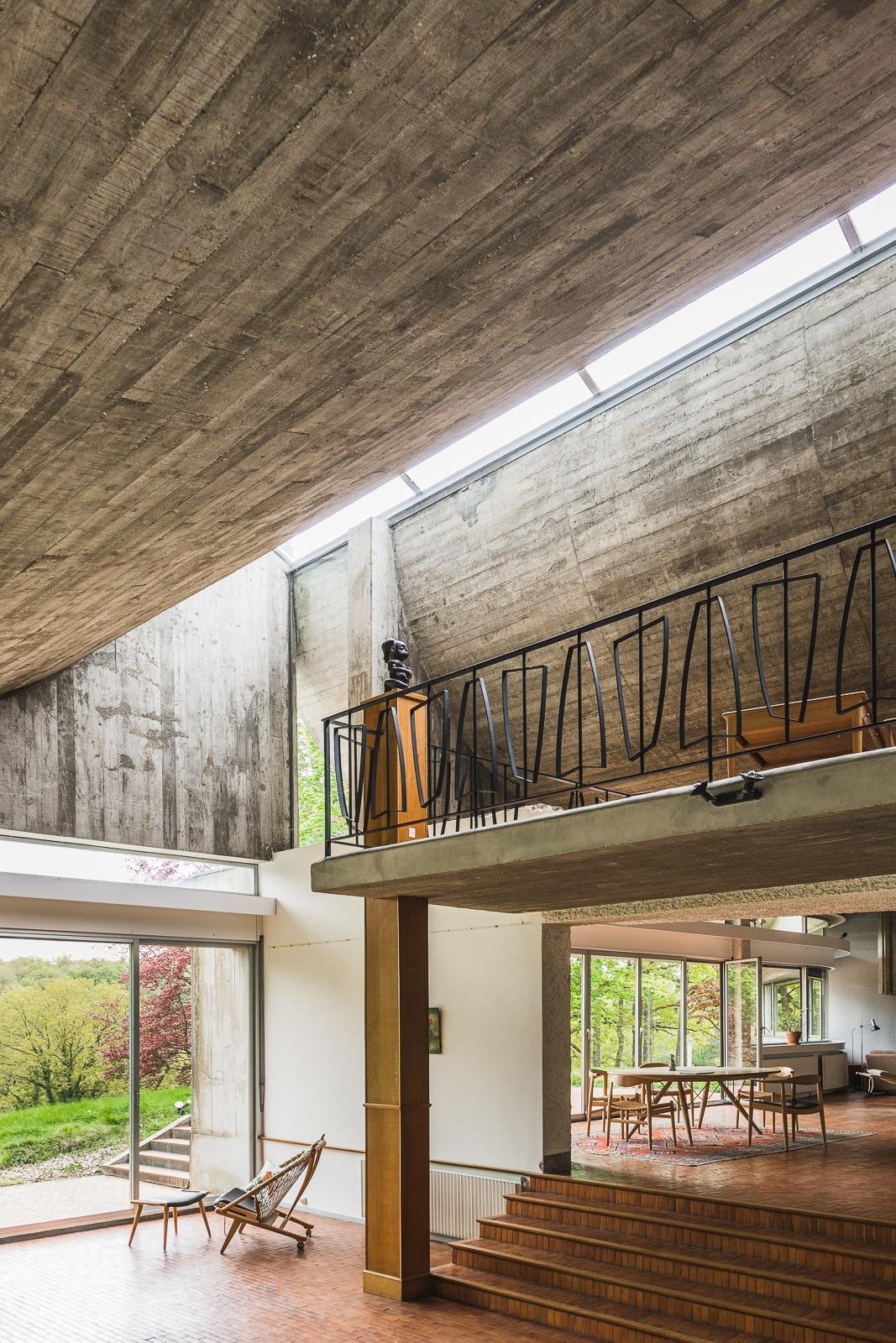 Architectural Masterpiece By Claude Parent Near Paris Villa in Bois-le-Roi, Normandy, France